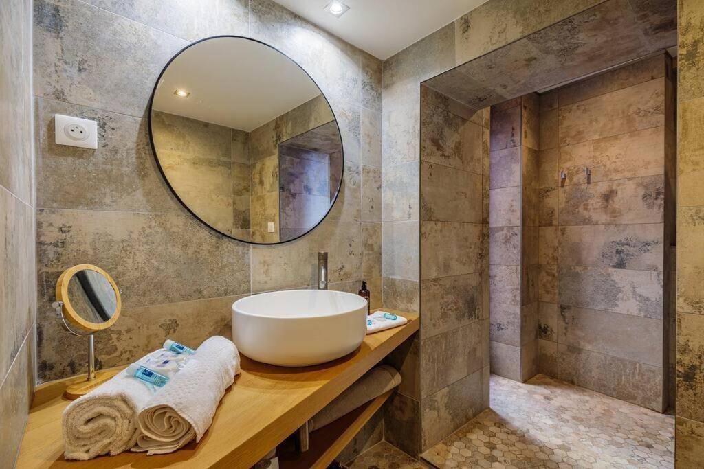 Appartement 5*, Climatise, Avec Terrasse Au Quartier Le Panier مارسيليا المظهر الخارجي الصورة